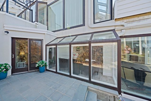 25 Oceanside Drive 25, Hull, MA 02045