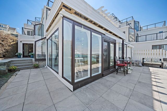 25 Oceanside Drive 25, Hull, MA 02045