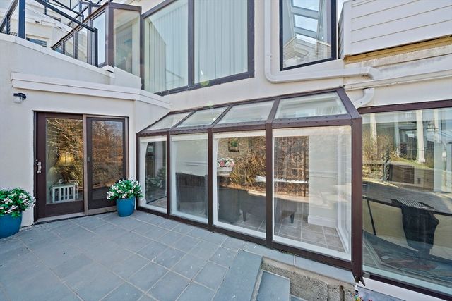 25 Oceanside Drive 25, Hull, MA 02045