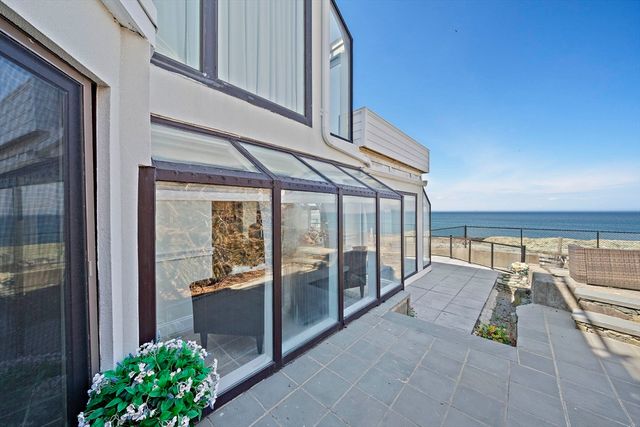 25 Oceanside Drive 25, Hull, MA 02045