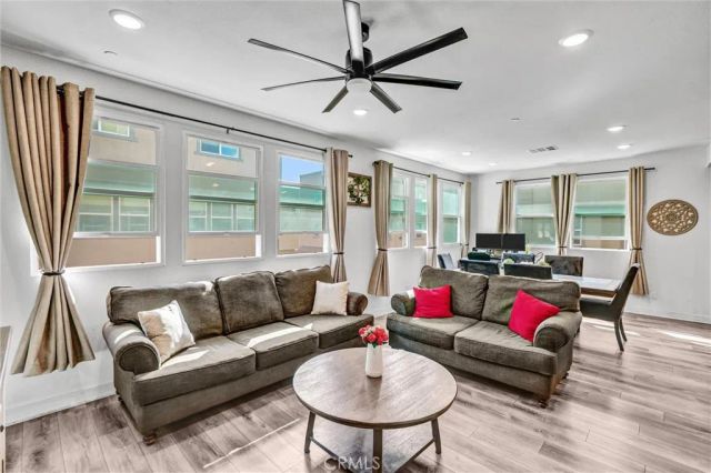 12820 N Watt Lane C, Sylmar, CA 91342