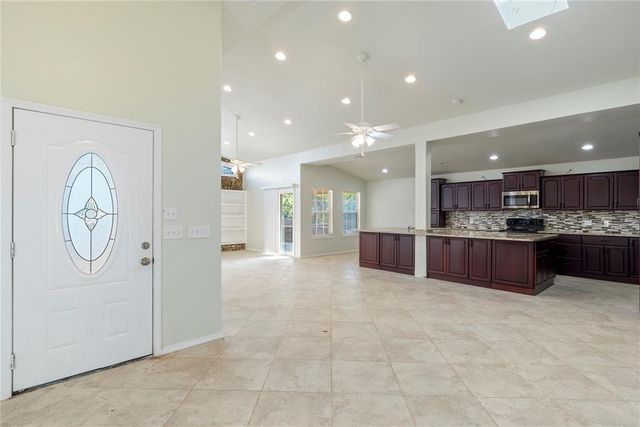6316 W Hefner Road, Oklahoma City, OK 73162