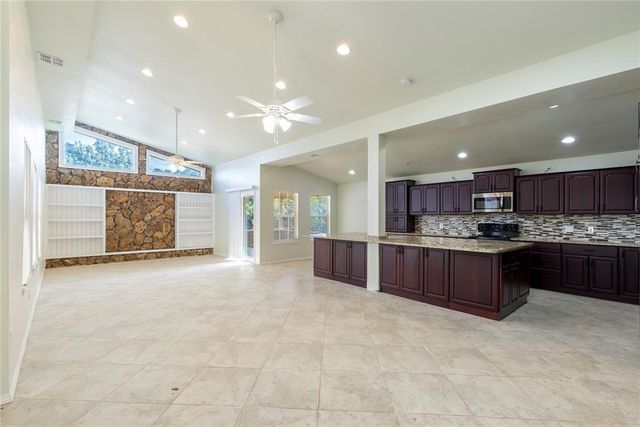 6316 W Hefner Road, Oklahoma City, OK 73162