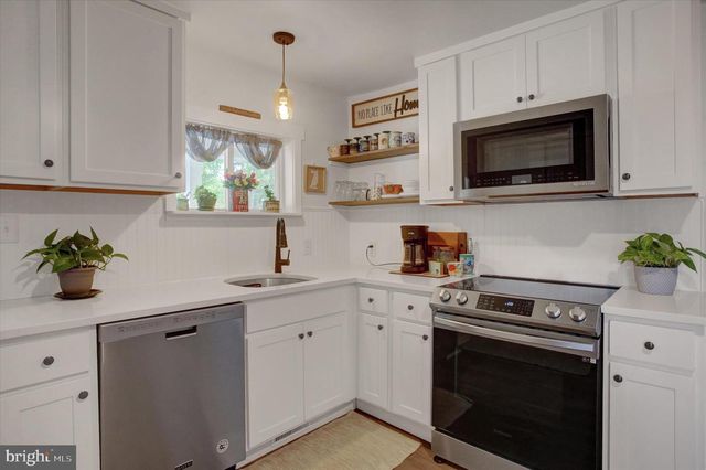 16458 FAIRVIEW RD, Hagerstown, MD 21740