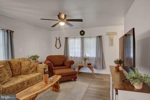 16458 FAIRVIEW RD, Hagerstown, MD 21740