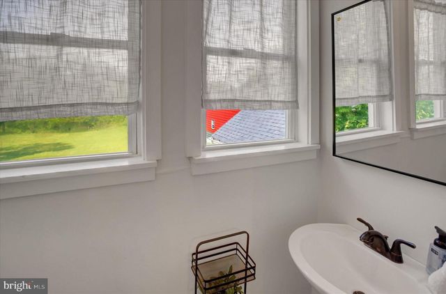 16458 FAIRVIEW RD, Hagerstown, MD 21740
