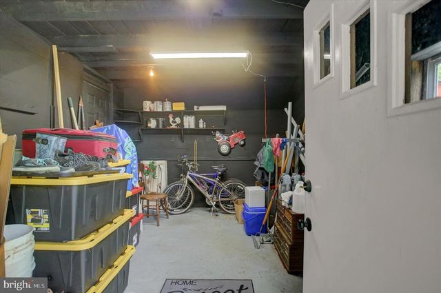 16458 FAIRVIEW RD, Hagerstown, MD 21740