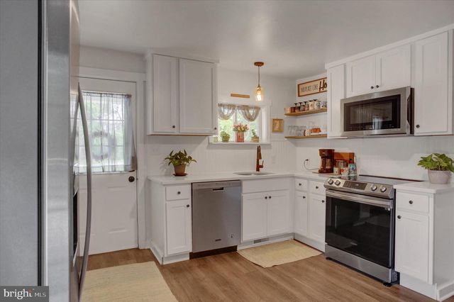 16458 FAIRVIEW RD, Hagerstown, MD 21740