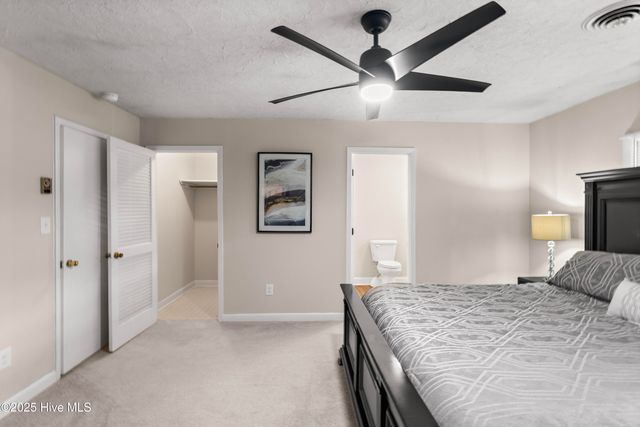 114 W Murray Street, Wallace, NC 28466