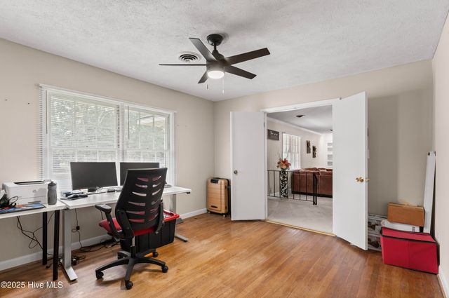 114 W Murray Street, Wallace, NC 28466