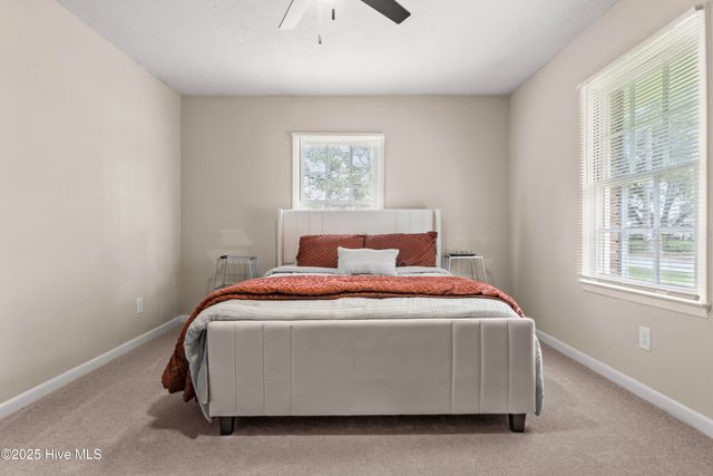 114 W Murray Street, Wallace, NC 28466