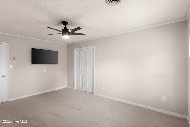 114 W Murray Street, Wallace, NC 28466