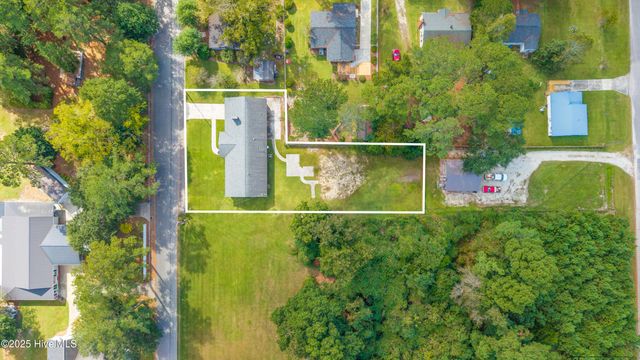 114 W Murray Street, Wallace, NC 28466