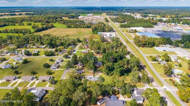 114 W Murray Street, Wallace, NC 28466