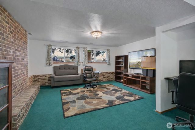 7316 Eustis Hunt Road, Spanaway, WA 98387