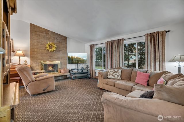 7316 Eustis Hunt Road, Spanaway, WA 98387