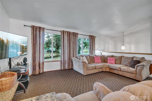 7316 Eustis Hunt Road, Spanaway, WA 98387