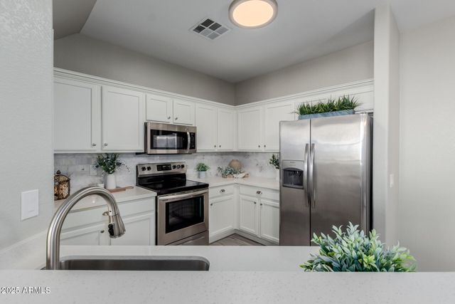 4963 W ESCUDA Drive, Glendale, AZ 85308