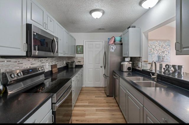 309 Regent Street, Summerville, SC 29483