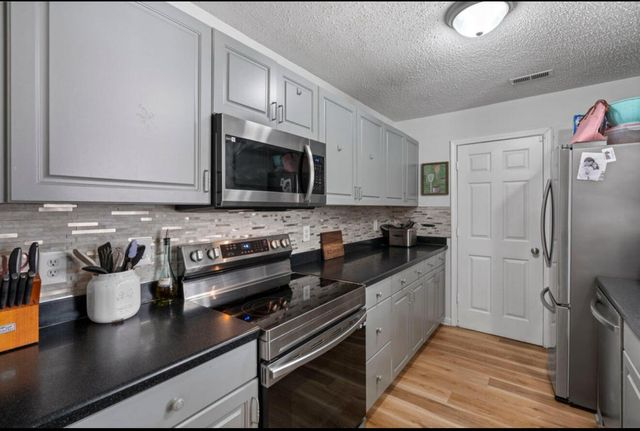 309 Regent Street, Summerville, SC 29483