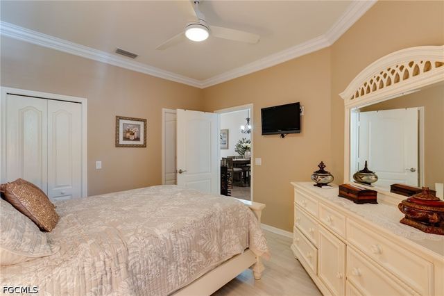 1118 Sweetwater LN 1305, Naples, FL 34110