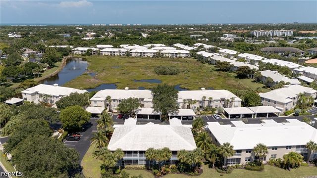 1118 Sweetwater LN 1305, Naples, FL 34110