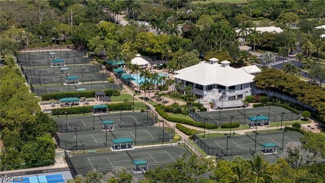 1118 Sweetwater LN 1305, Naples, FL 34110