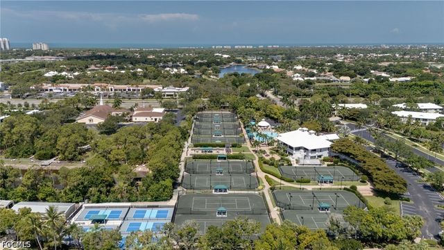 1118 Sweetwater LN 1305, Naples, FL 34110