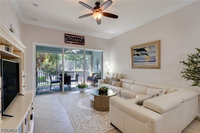 1118 Sweetwater LN 1305, Naples, FL 34110