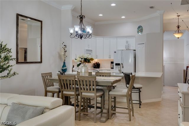 1118 Sweetwater LN 1305, Naples, FL 34110