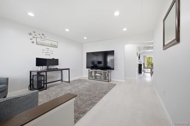 35009 SHELL Drive, Sterling Heights, MI 48310