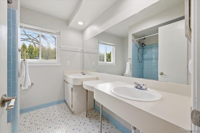 35009 SHELL Drive, Sterling Heights, MI 48310