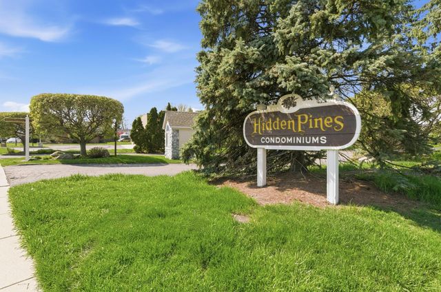 30813 Hidden Pines Lane, Roseville, MI 48066