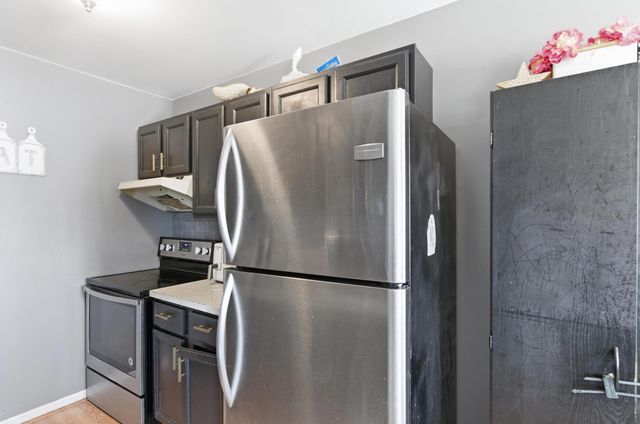30813 Hidden Pines Lane, Roseville, MI 48066