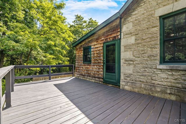7822 Salt Springs Road, Manlius, NY 13066
