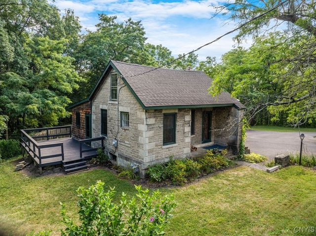7822 Salt Springs Road, Manlius, NY 13066