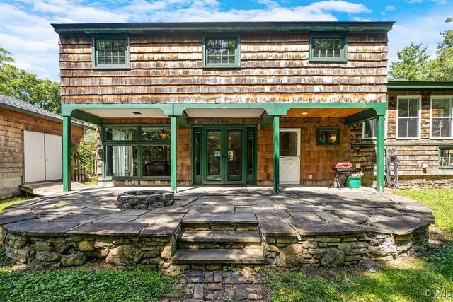 7822 Salt Springs Road, Manlius, NY 13066