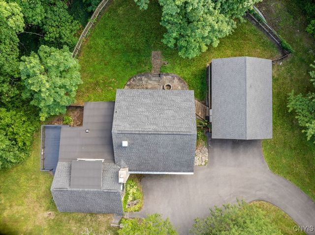 7822 Salt Springs Road, Manlius, NY 13066