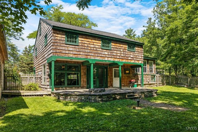 7822 Salt Springs Road, Manlius, NY 13066