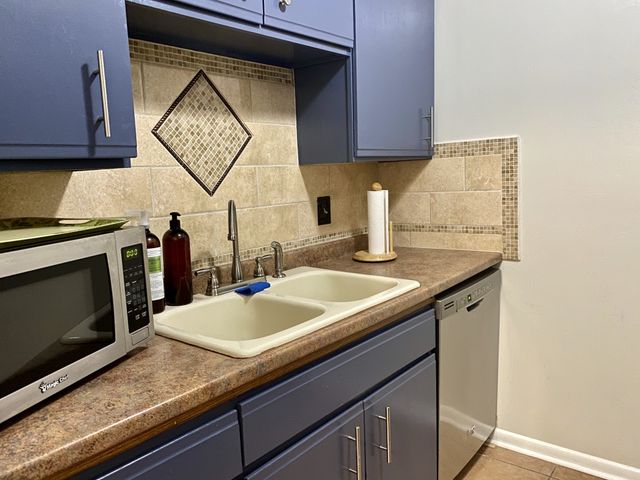 370 Wallace Rd Apt A9, Nashville, TN 37211