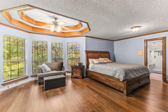 1190 Whispering Oaks Drive, Desoto, TX 75115