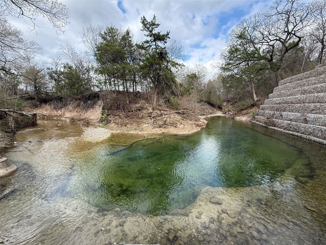 1190 Whispering Oaks Drive, Desoto, TX 75115