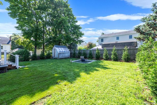 26 Sawyer Avenue, West Babylon, NY 11704