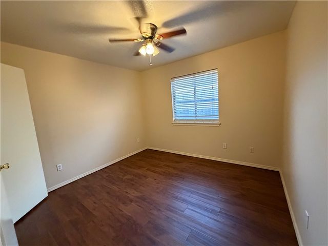 7941 Falcon Dr, Corpus Christi, TX 78414