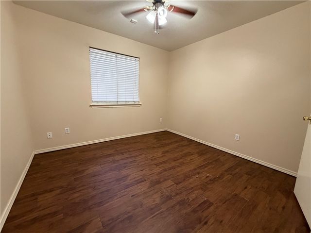 7941 Falcon Dr, Corpus Christi, TX 78414