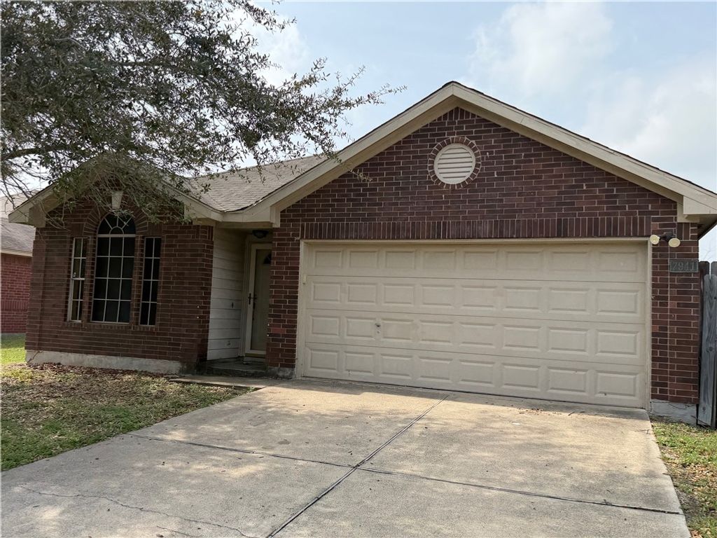7941 Falcon Dr, Corpus Christi, TX 78414