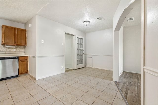 1302 East 23rd Street, Bryan, TX 77803