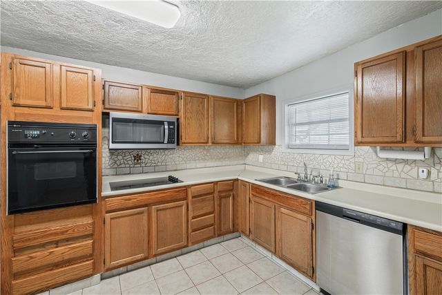 1302 East 23rd Street, Bryan, TX 77803