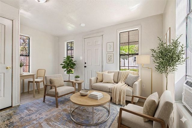 1302 East 23rd Street, Bryan, TX 77803