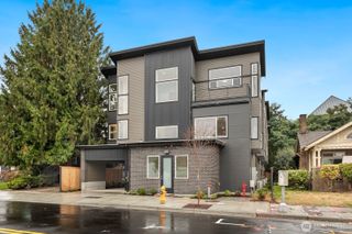 117 Wells Avenue S #F (R), Renton, WA 98057